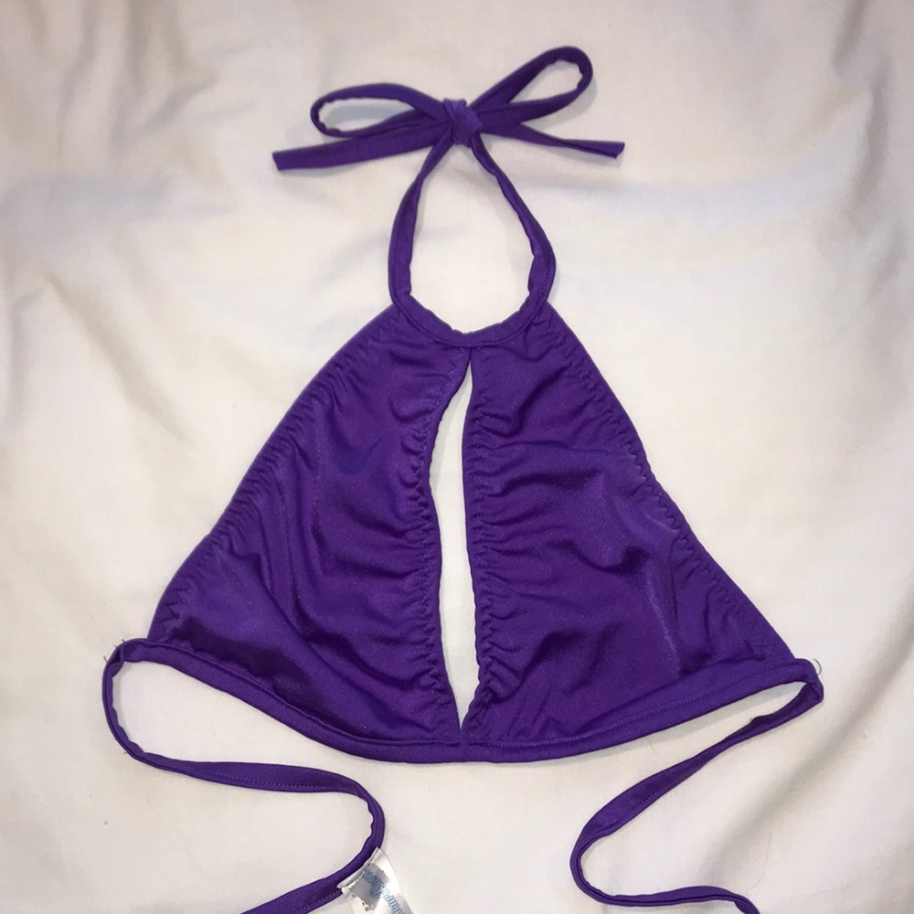 PURPLE KEYHOLE CUTOUT RAVE TOP